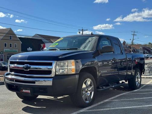 Blue 2010 Chevrolet Silverado 1500 LT