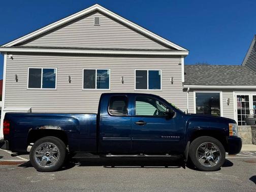 Blue 2010 Chevrolet Silverado 1500 LT