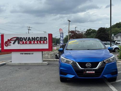 Electric Blue Metallic 2020 Nissan Versa 1.6 SV