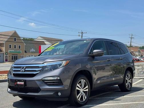Modern Steel Metallic 2017 Honda Pilot EX-L