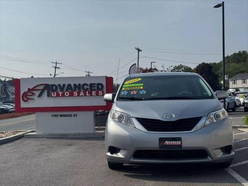2013 Toyota Sienna LE