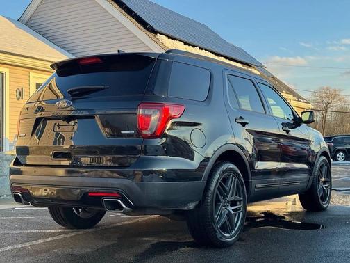 2017 Ford Explorer sport