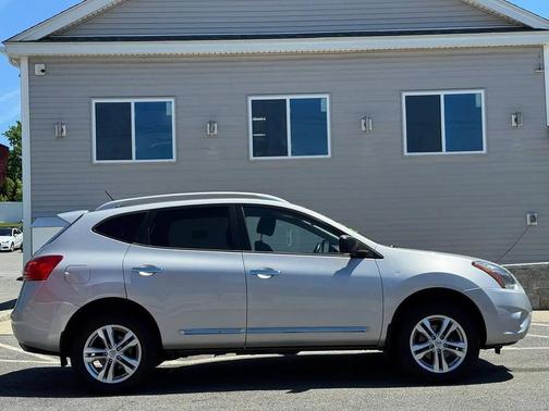 Brilliant Silver 2015 Nissan Rogue Select S