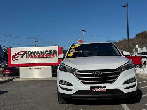 2016 Hyundai TUCSON SE
