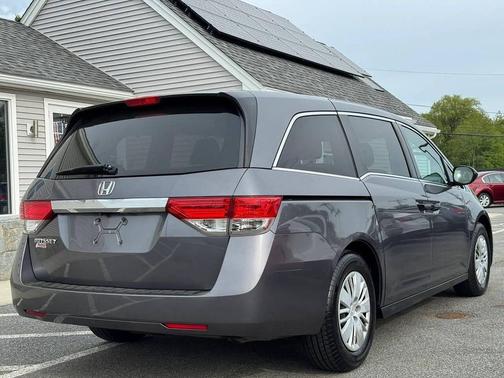 Modern Steel Metallic 2014 Honda Odyssey LX