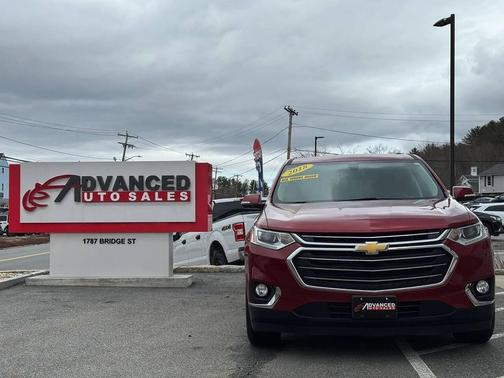 Cajun Red Tintcoat 2018 Chevrolet Traverse LT Cloth