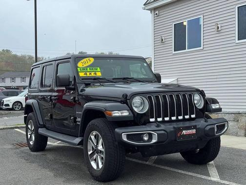 Black Clearcoat 2018 Jeep Wrangler Unlimited Sahara
