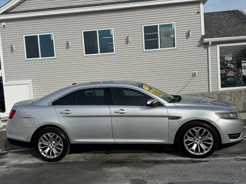 2016 Ford Taurus Limited