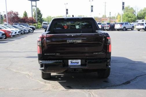 2025 GMC Sierra EV Denali