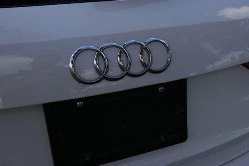 2025 Audi Q3 45 S line Premium