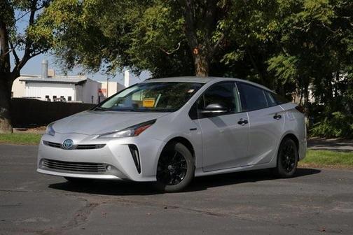 2022 Toyota Prius XLE