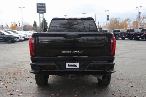 2024 GMC Sierra 2500 Denali