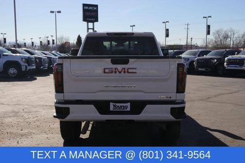 2025 GMC Sierra 3500 AT4