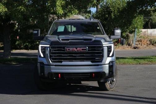 2025 GMC Sierra 3500 AT4