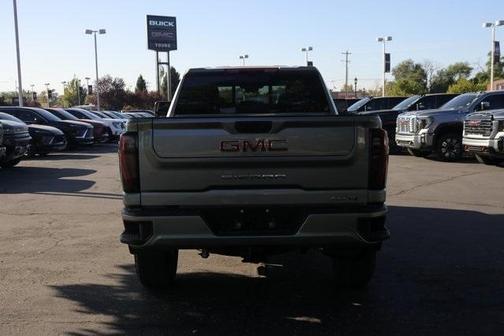 2025 GMC Sierra 3500 AT4