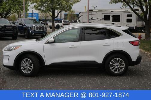 Oxford White 2020 Ford Escape SE