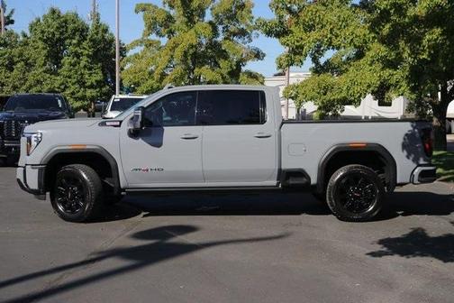 2025 GMC Sierra 2500 AT4