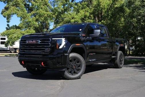 2025 GMC Sierra 3500 AT4