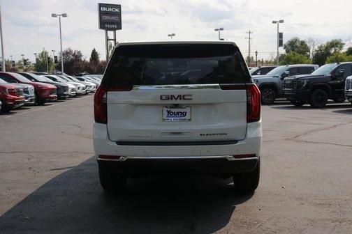 2025 GMC Yukon Elevation
