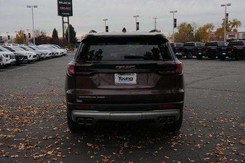 2024 GMC Acadia Elevation