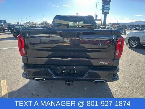 2022 GMC Sierra 1500 AT4
