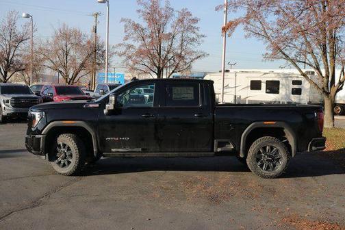 2026 GMC Sierra 3500 AT4