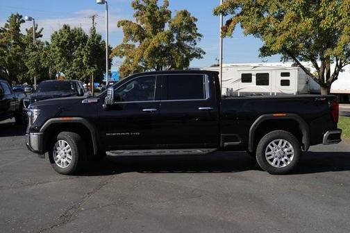 2024 GMC Sierra 3500 SLT