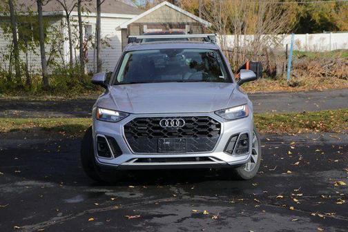 2024 Audi Q5 45 S line quattro Premium