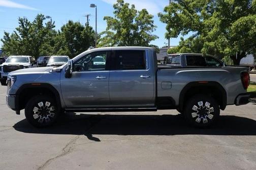 2025 GMC Sierra 3500 Denali