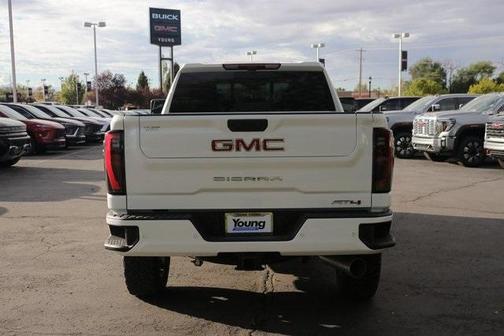 2025 GMC Sierra 3500 AT4
