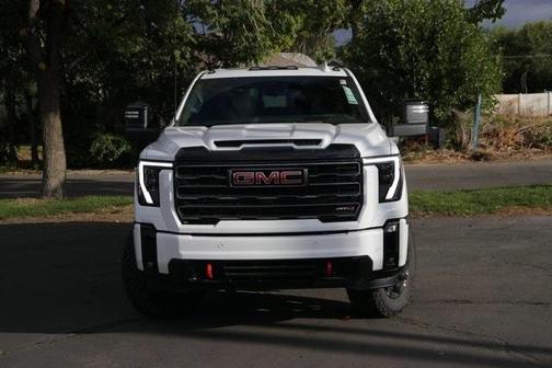 2025 GMC Sierra 3500 AT4