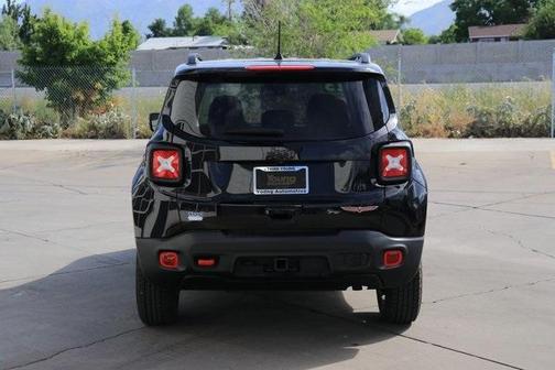 2023 Jeep Renegade Trailhawk