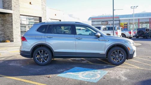 2024 Volkswagen Tiguan 2.0T SE