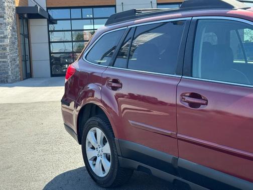 2012 Subaru Outback 2.5i Limited