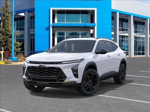 Summit White 2026 Chevrolet Trax FWD ACTIV