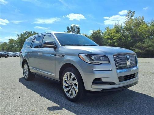 2024 Lincoln Navigator Premiere