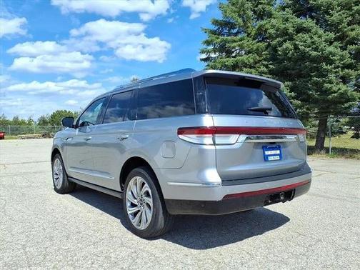 Radiance Metallic 2024 Lincoln Navigator Premiere