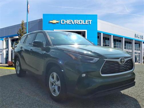 2024 Toyota Highlander LE