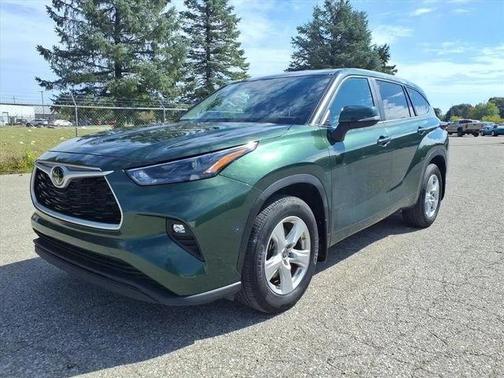 Cypress 2024 Toyota Highlander LE