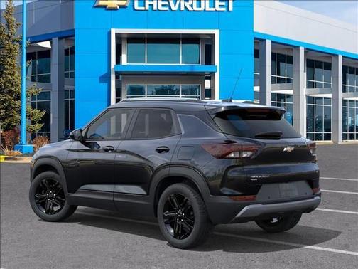 Mosaic Black Metallic 2026 Chevrolet Trailblazer LT