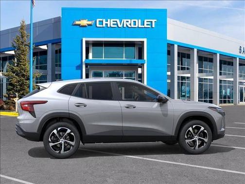 Sterling Gray Metallic 2026 Chevrolet Trax FWD 1RS