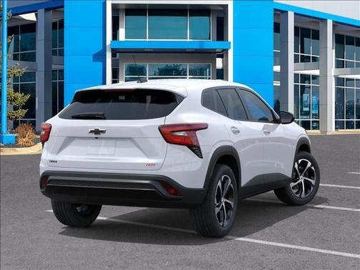 Summit White 2026 Chevrolet Trax FWD 1RS