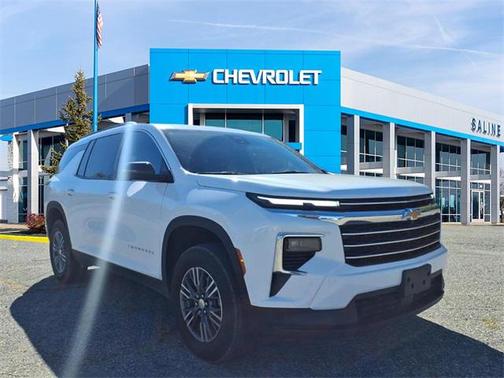 2024 Chevrolet Traverse LT