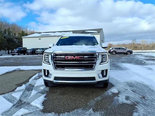 2023 GMC Yukon XL SLT