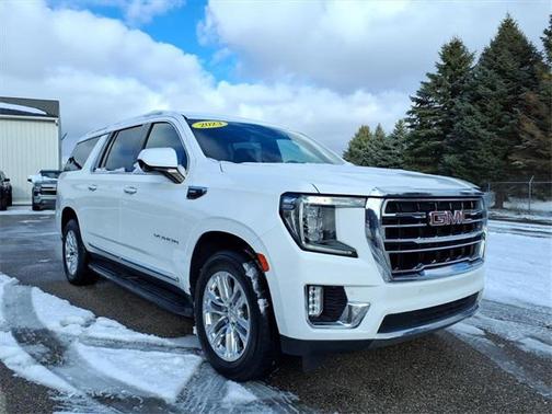 2023 GMC Yukon XL SLT