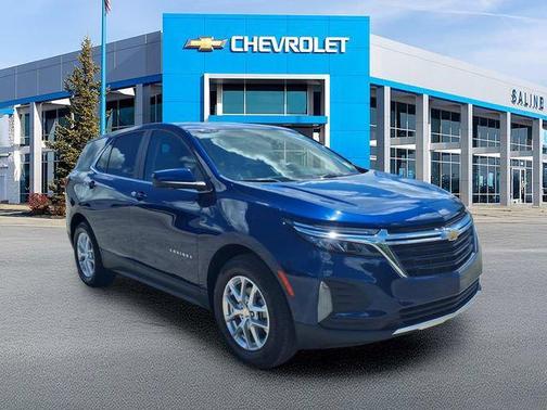 Blue Glow Metallic 2022 Chevrolet Equinox 1LT