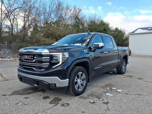 2025 GMC Sierra 1500 SLT
