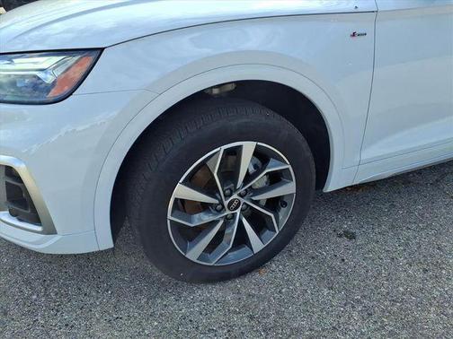 2024 Audi Q5 45 S line Premium Plus