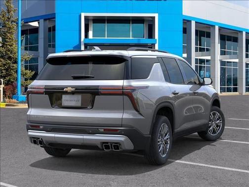 Sterling Gray Metallic 2026 Chevrolet Traverse LT