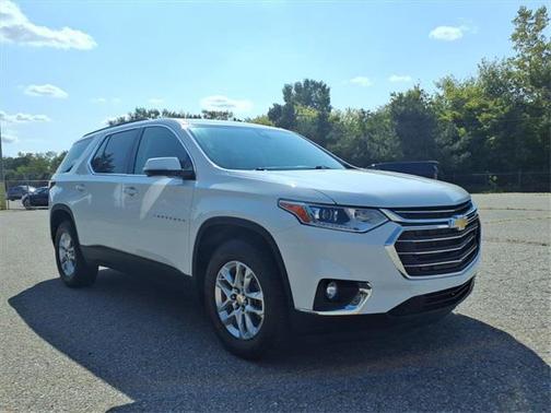 2020 Chevrolet Traverse LT Cloth